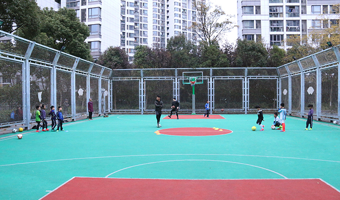 上海万源城篮球场